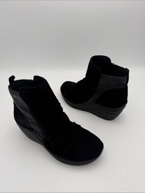Bionica Women's Black Wedge Ankle Boot women 7M leather suede slip resistant Y2K